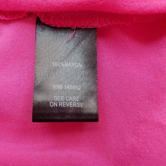 Torrid Womens Hot Pink Sleeveless Blouse Plus size 2 (2X 18/20) V-neck Boho - Picture 9 of 12
